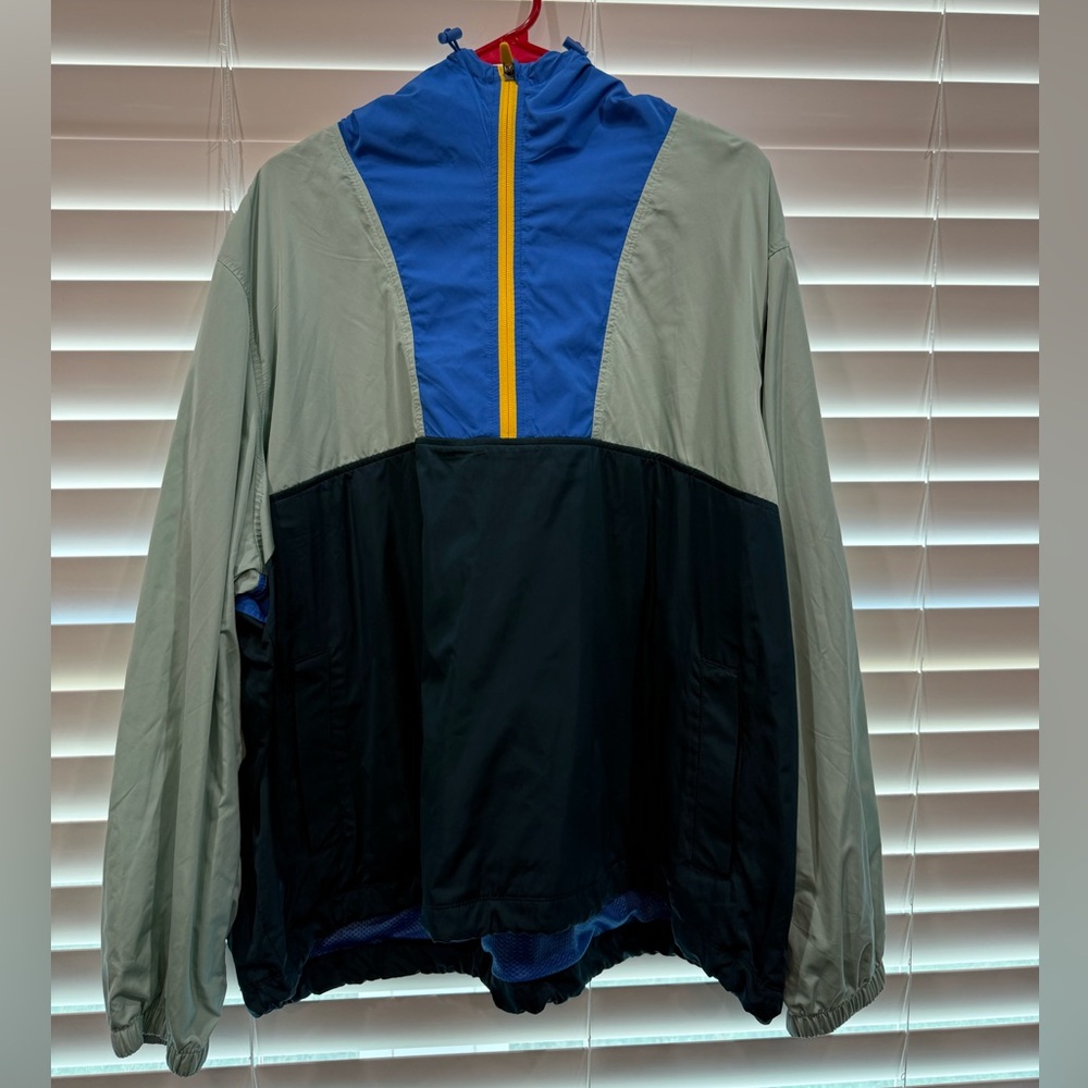 wind breaker